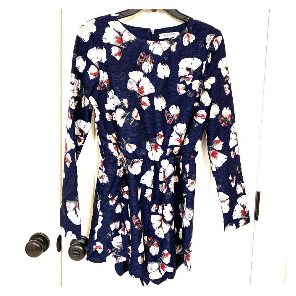 Wyatt floral jumper size small